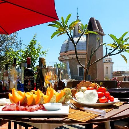 Апартаменты La Mia Casa In Campo Di Fiori Рим Экстерьер фото