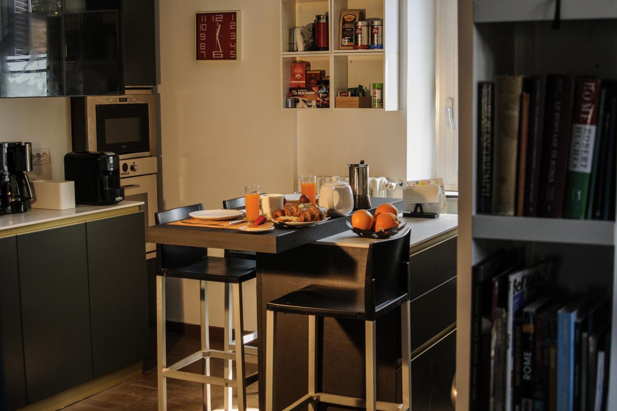 Апартаменты La Mia Casa In Campo Di Fiori Рим Экстерьер фото